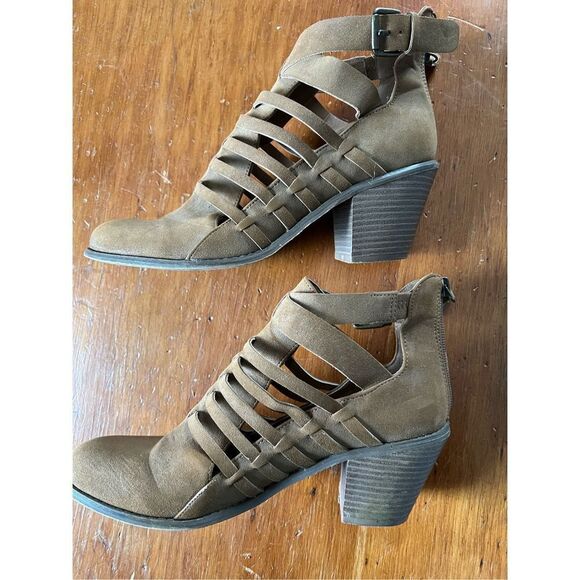 G by Guess brown woven chunky heel ankle boots  8.5 - Picture 3 of 7